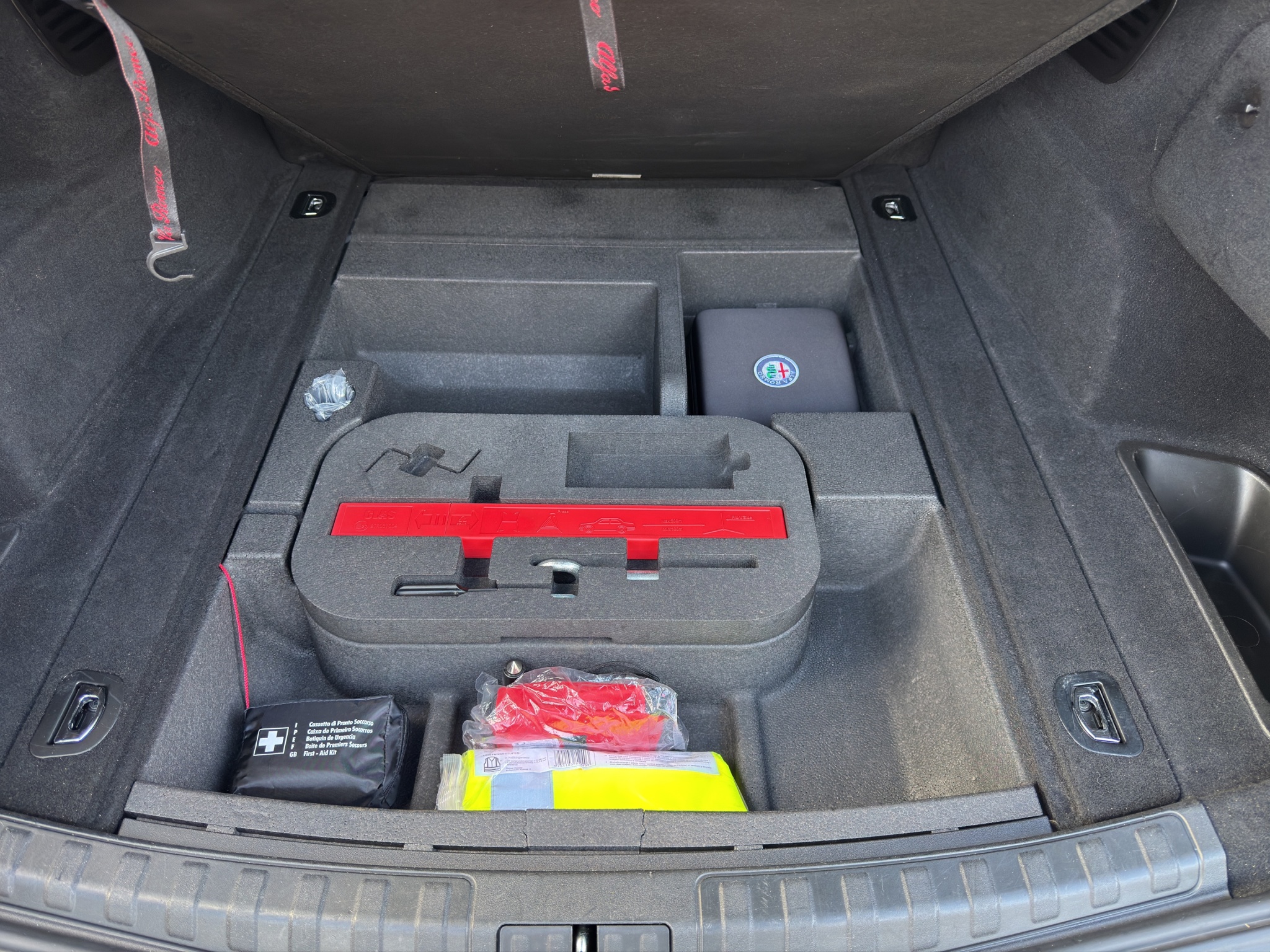 ALFA ROMEO STELVIO 2.2 TURBO DIESEL 210 CV AT8 Q4 BUSINESS