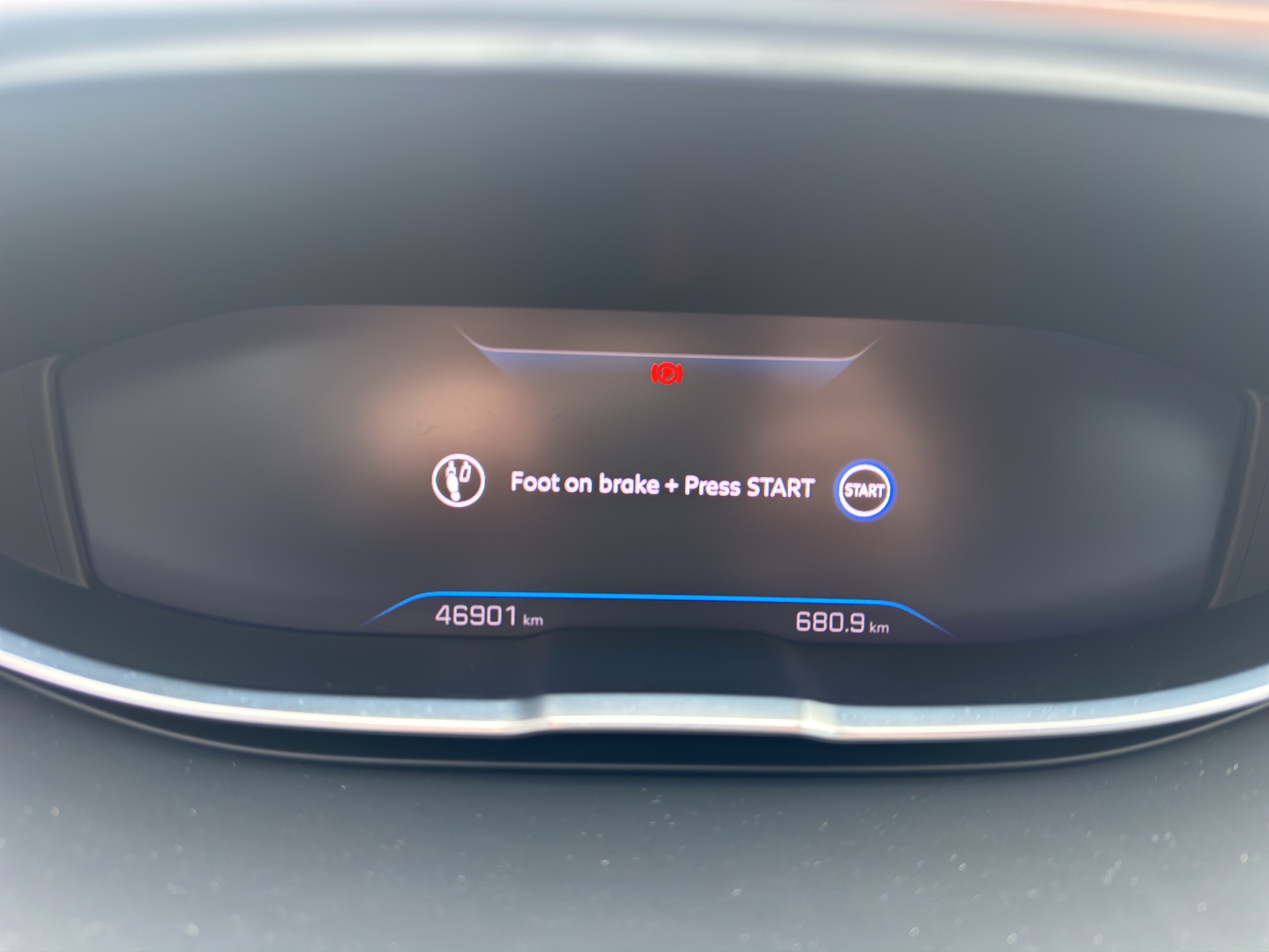 PEUGEOT 5008 HYBRID 136 CV E-DCS6 ALLURE PACK