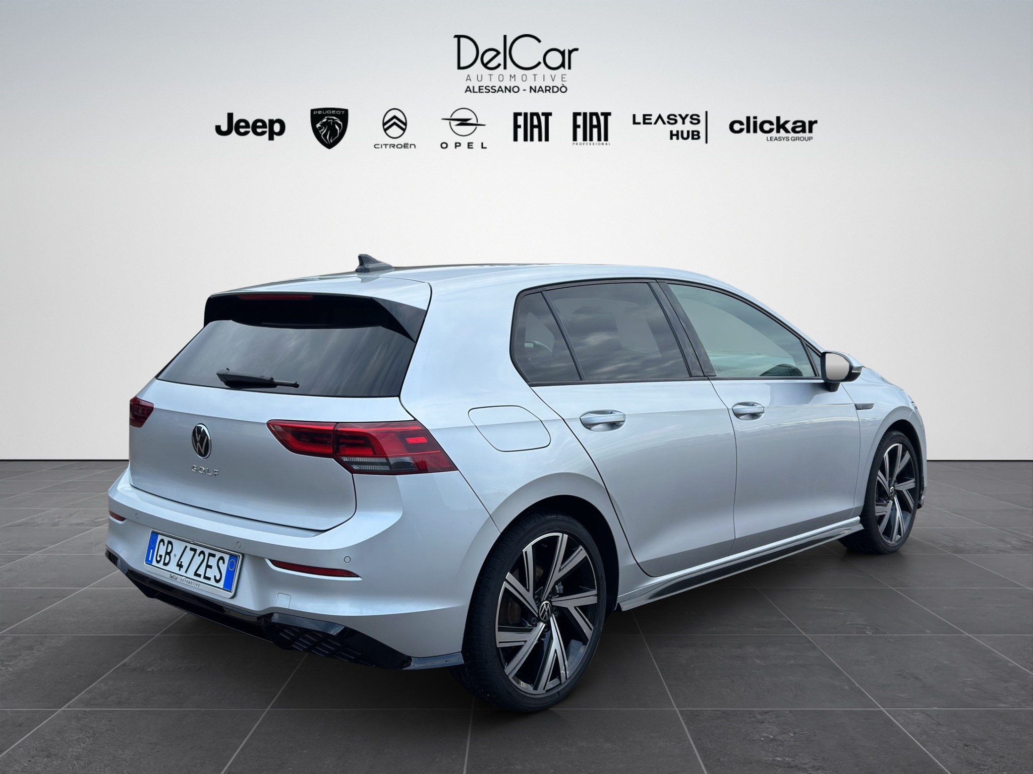 VOLKSAWGEN GOLF VIII 2.0 TDI 150 CV DSG R-LINE