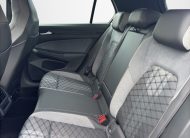 VOLKSAWGEN GOLF VIII 2.0 TDI 150 CV DSG R-LINE