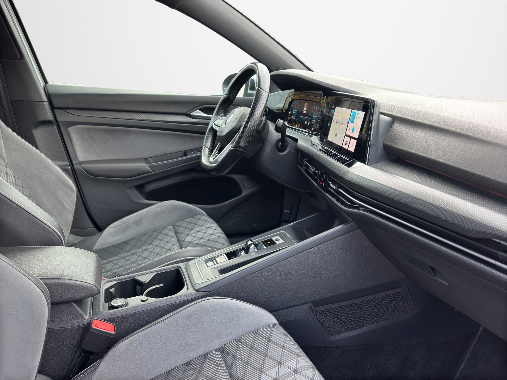 VOLKSAWGEN GOLF VIII 2.0 TDI 150 CV DSG R-LINE