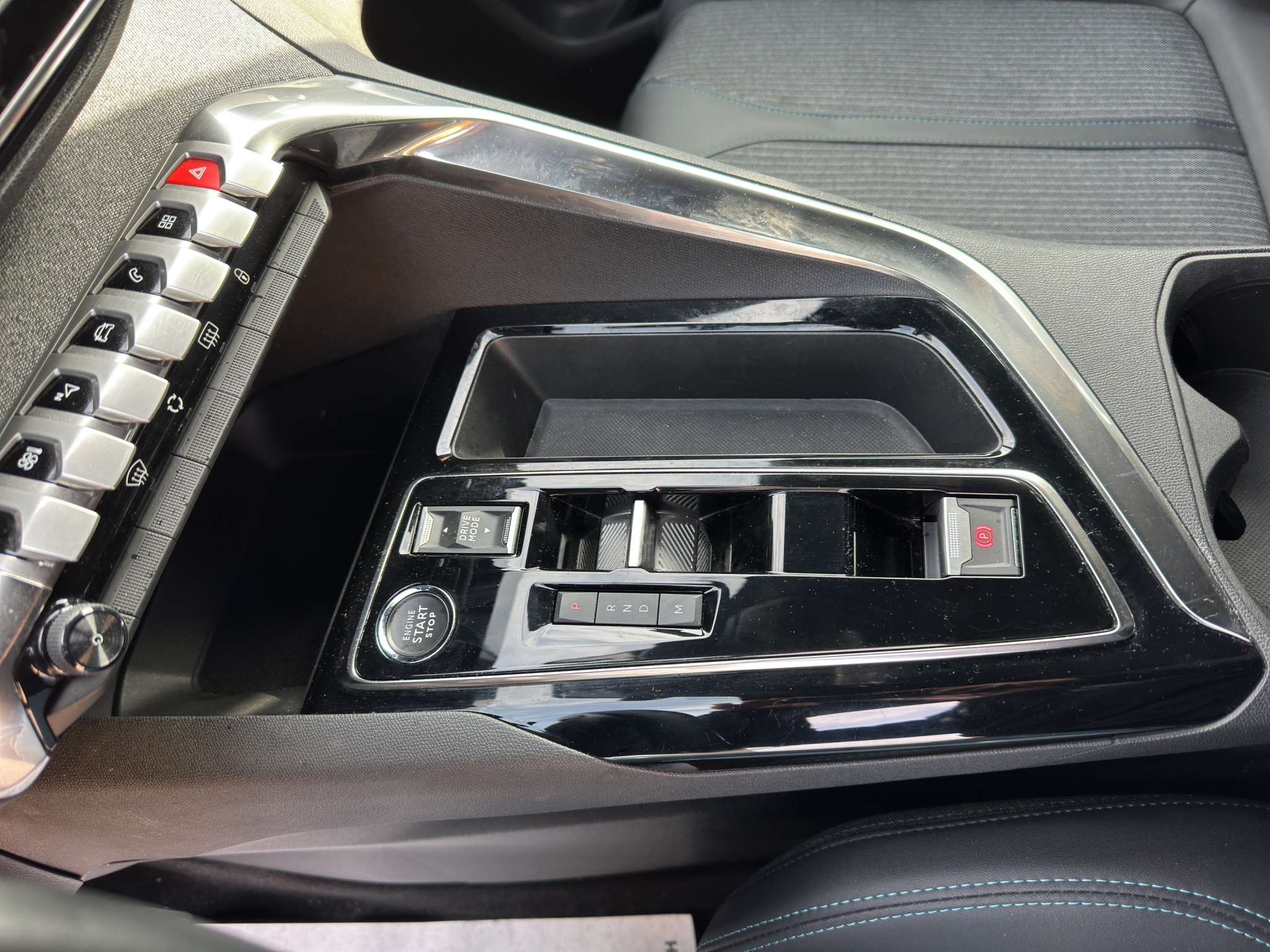 PEUGEOT 3008 BLUEHDI 1.5 130 CV EAT8 ALLURE