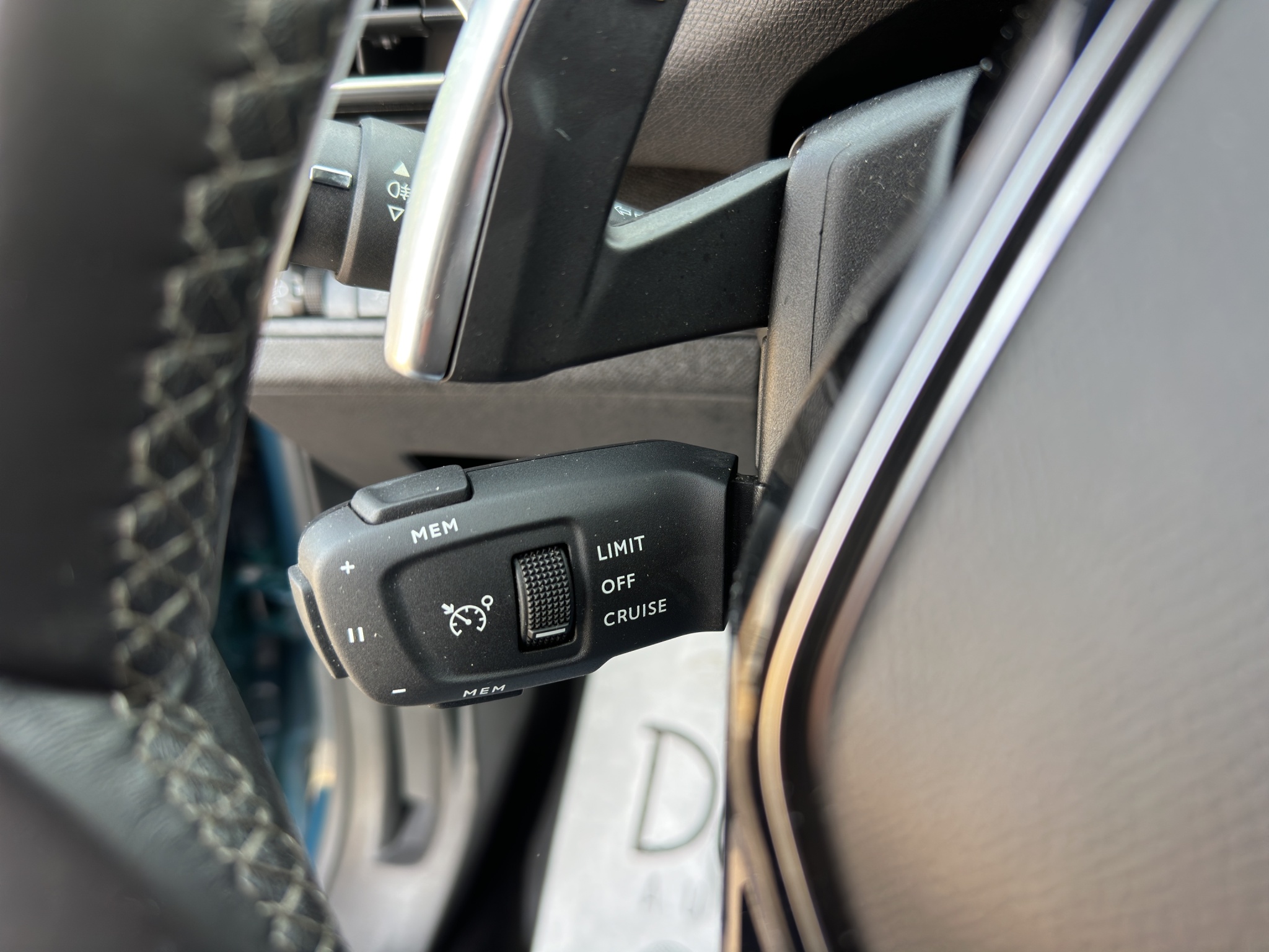 PEUGEOT 3008 BLUEHDI 1.5 130 CV EAT8 ALLURE