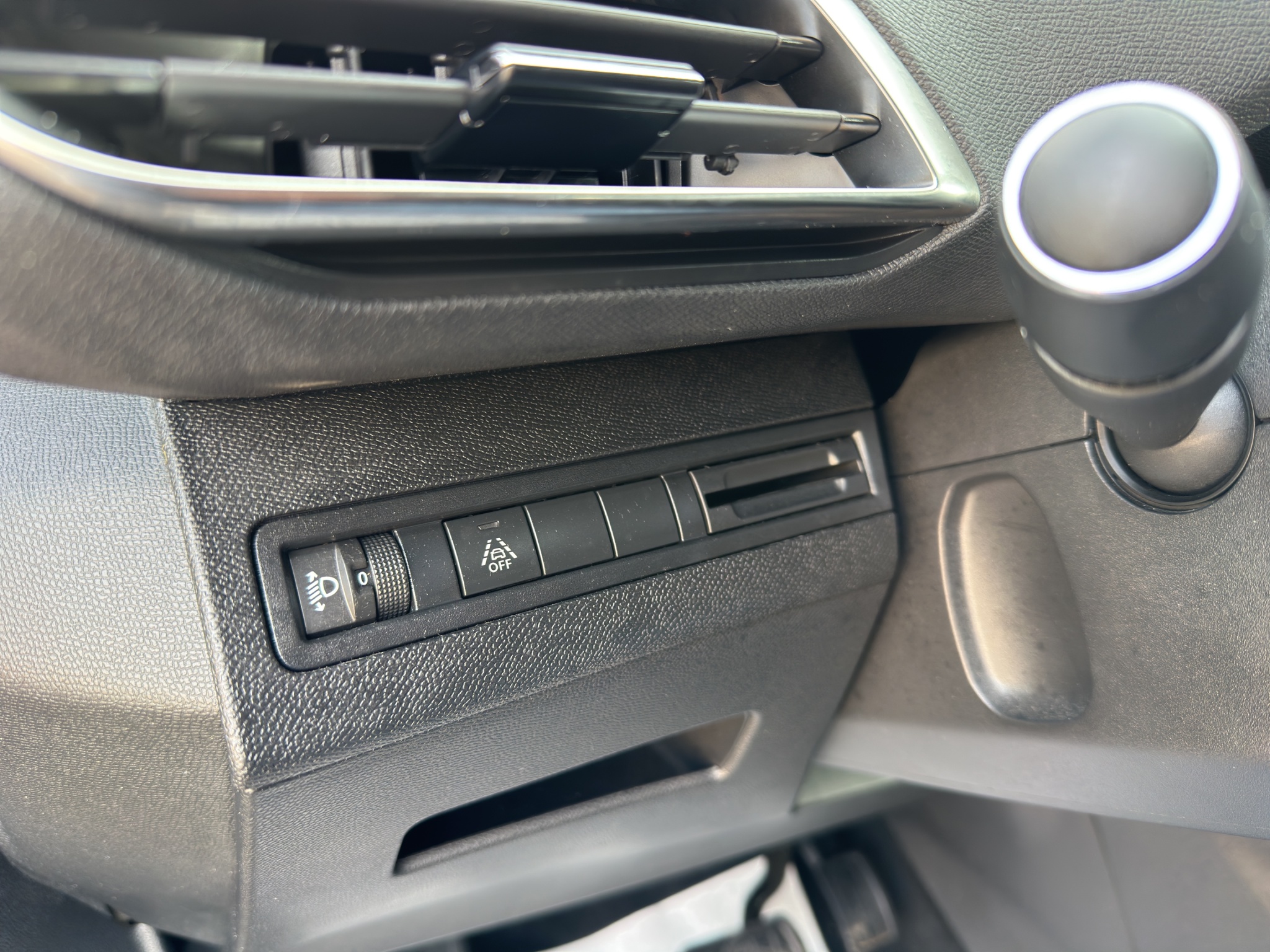 PEUGEOT 3008 BLUEHDI 1.5 130 CV EAT8 ALLURE