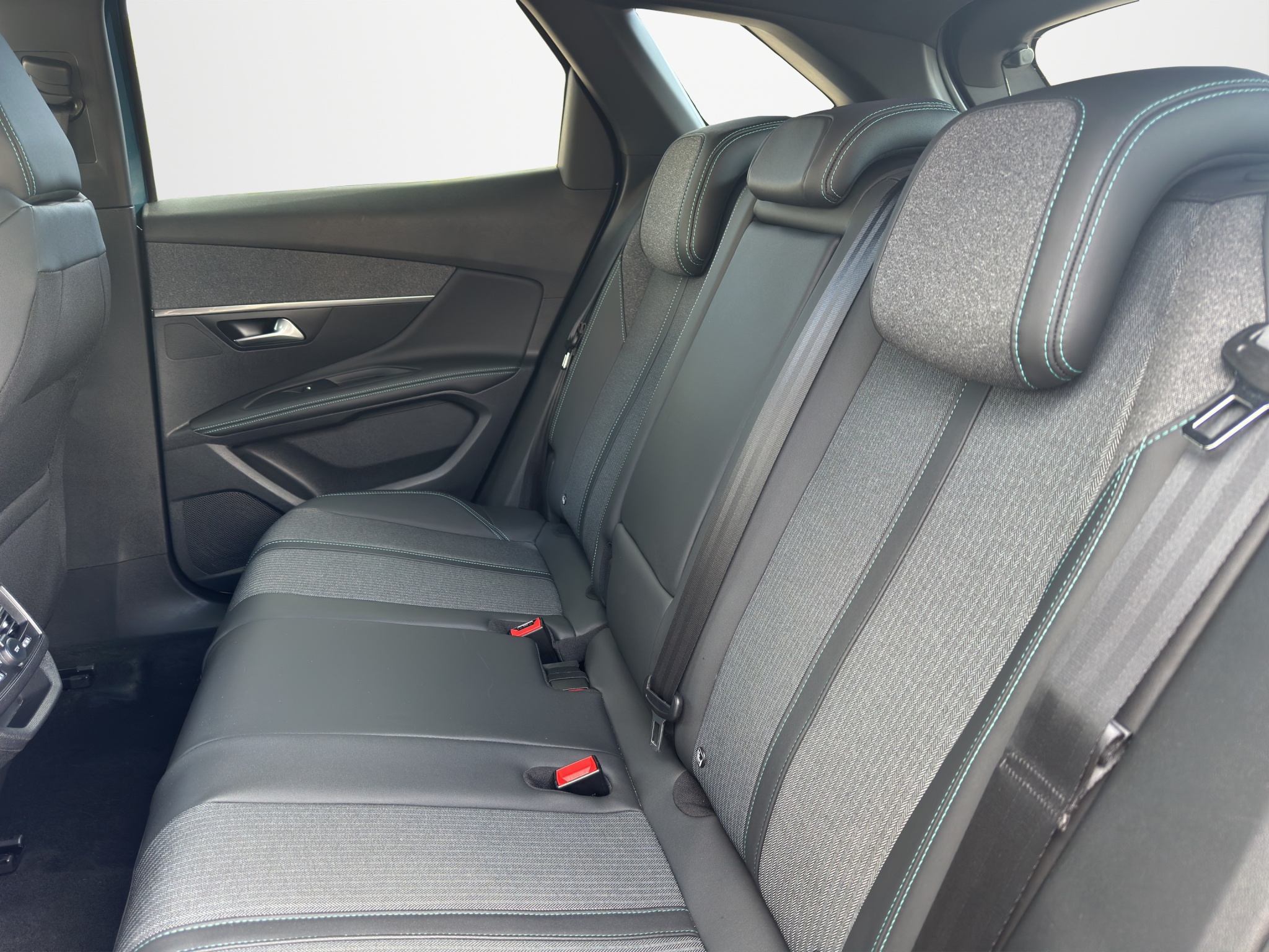 PEUGEOT 3008 BLUEHDI 1.5 130 CV EAT8 ALLURE