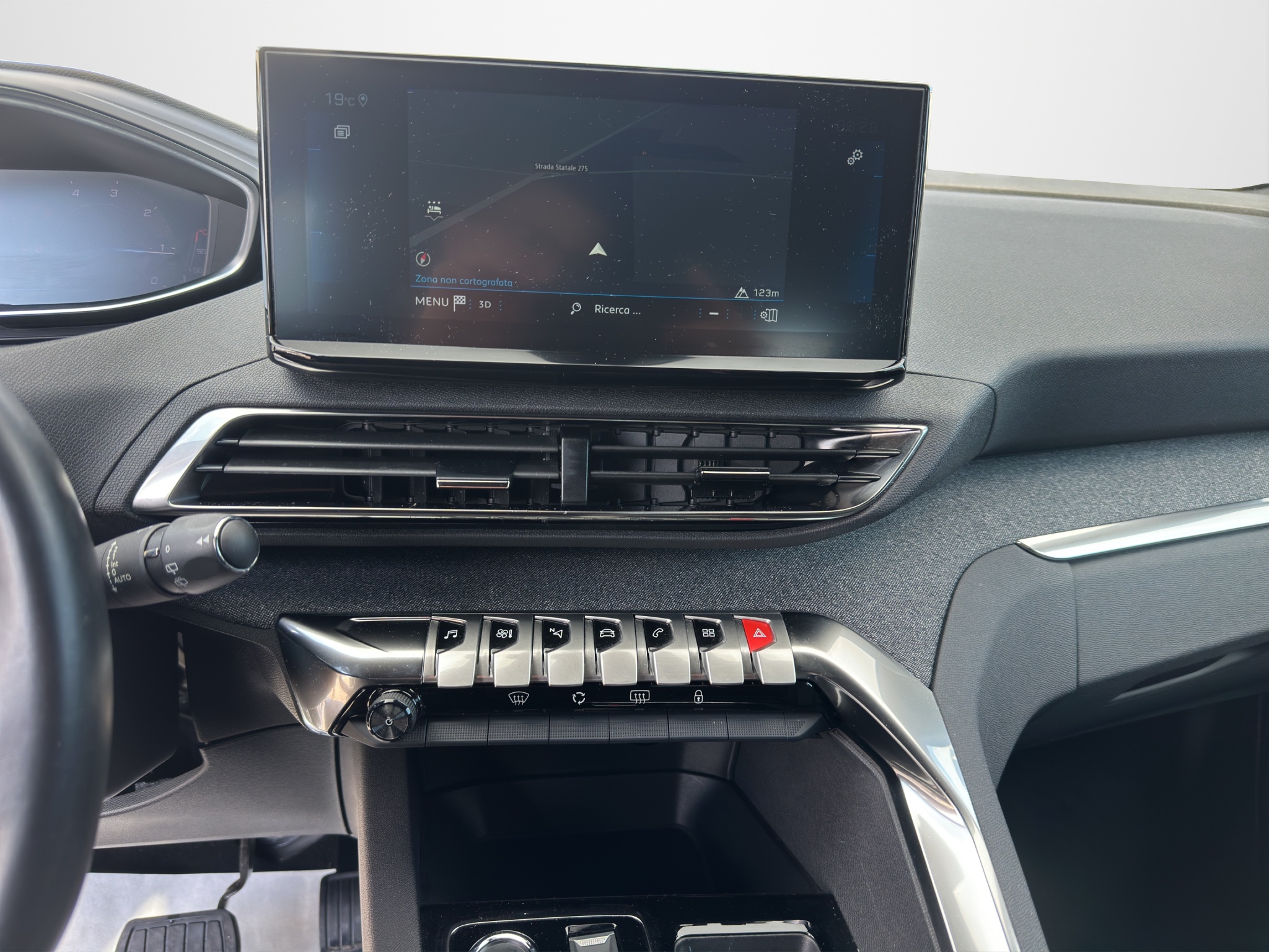 PEUGEOT 3008 BLUEHDI 1.5 130 CV EAT8 ALLURE