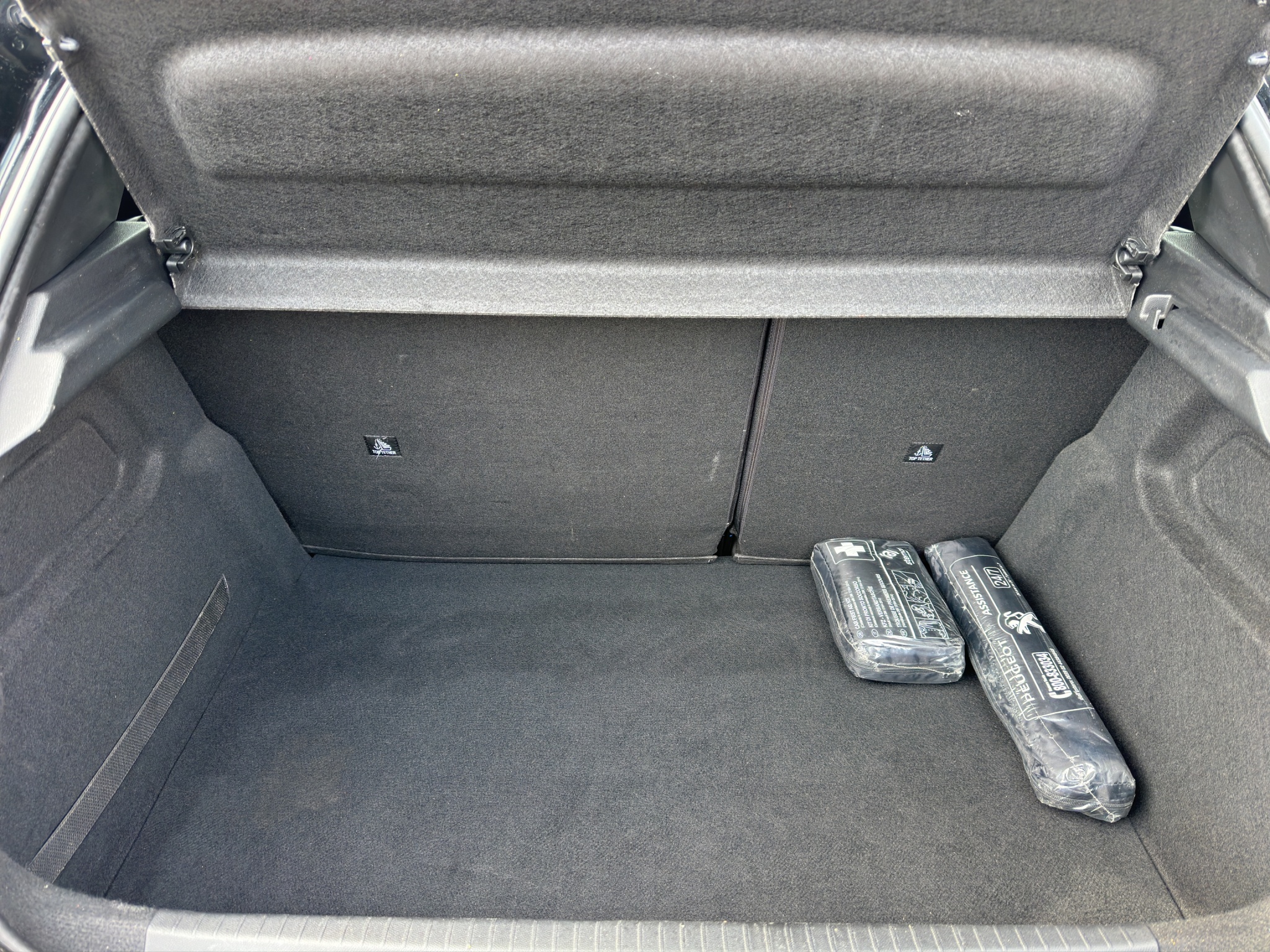 PEUGEOT 208 1.2 75 CV ACTIVE