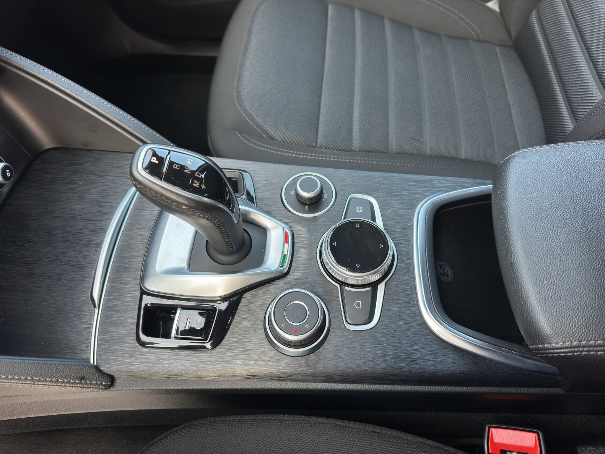 ALFA ROMEO STELVIO 2.2 TURBO DIESEL 160 CV AT8 BUSINESS