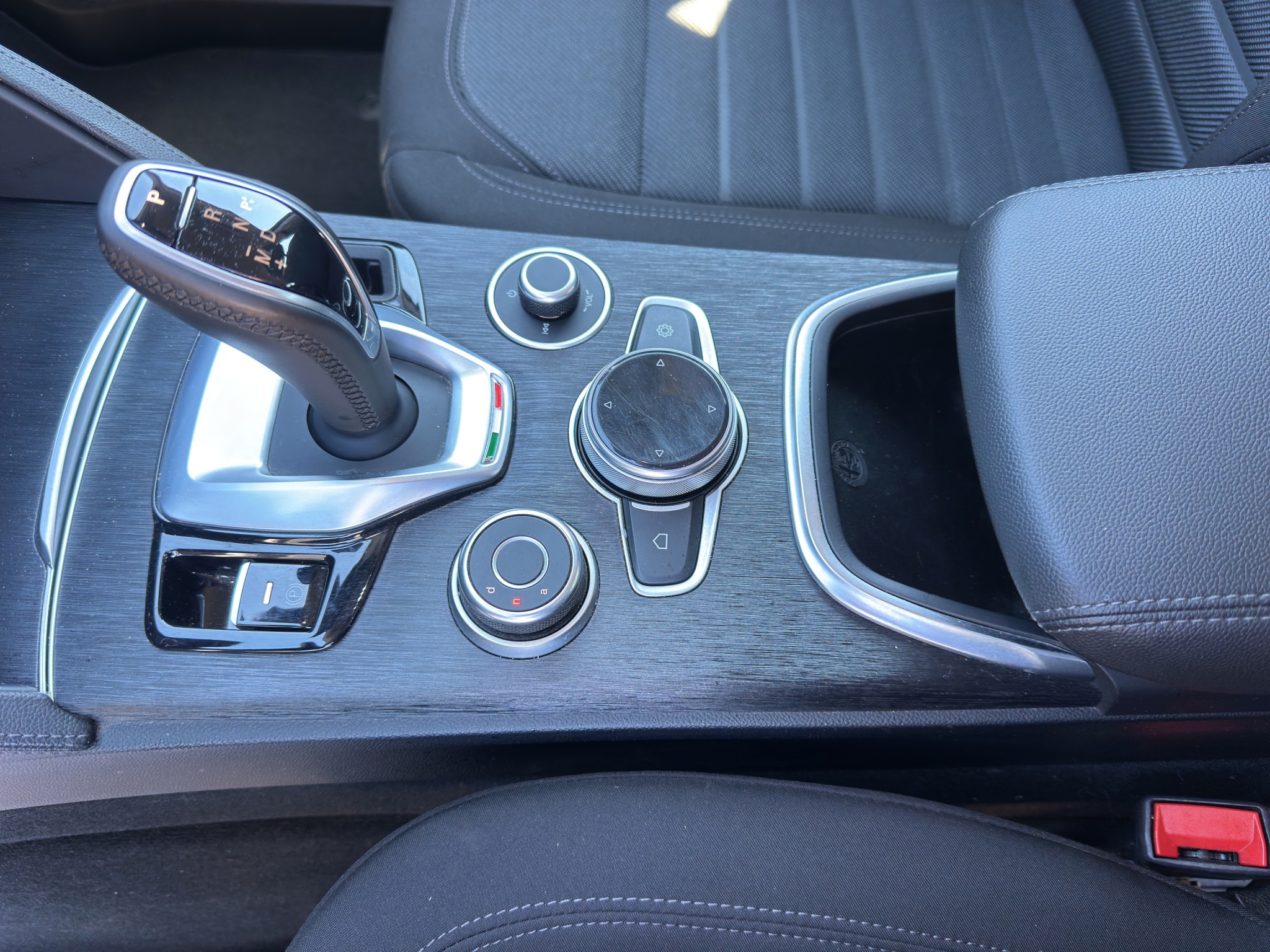 ALFA ROMEO STELVIO 2.2 TURBO DIESEL 190 CV  AT8 Q4 BUSINESS