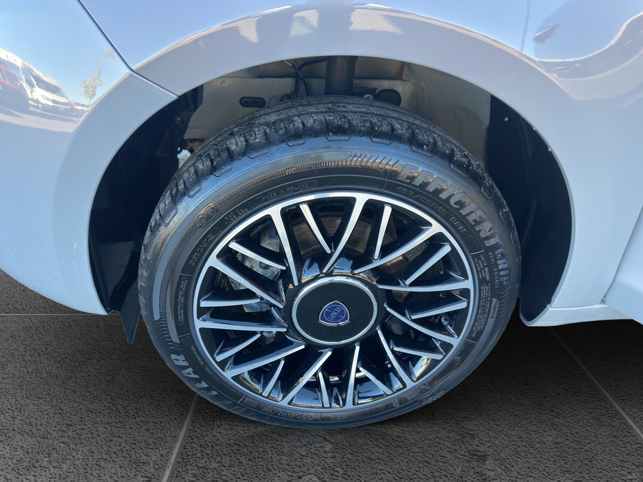 LANCIA YPSILON 1.0 70 CV HYBRID ALBERTA FERRETTI