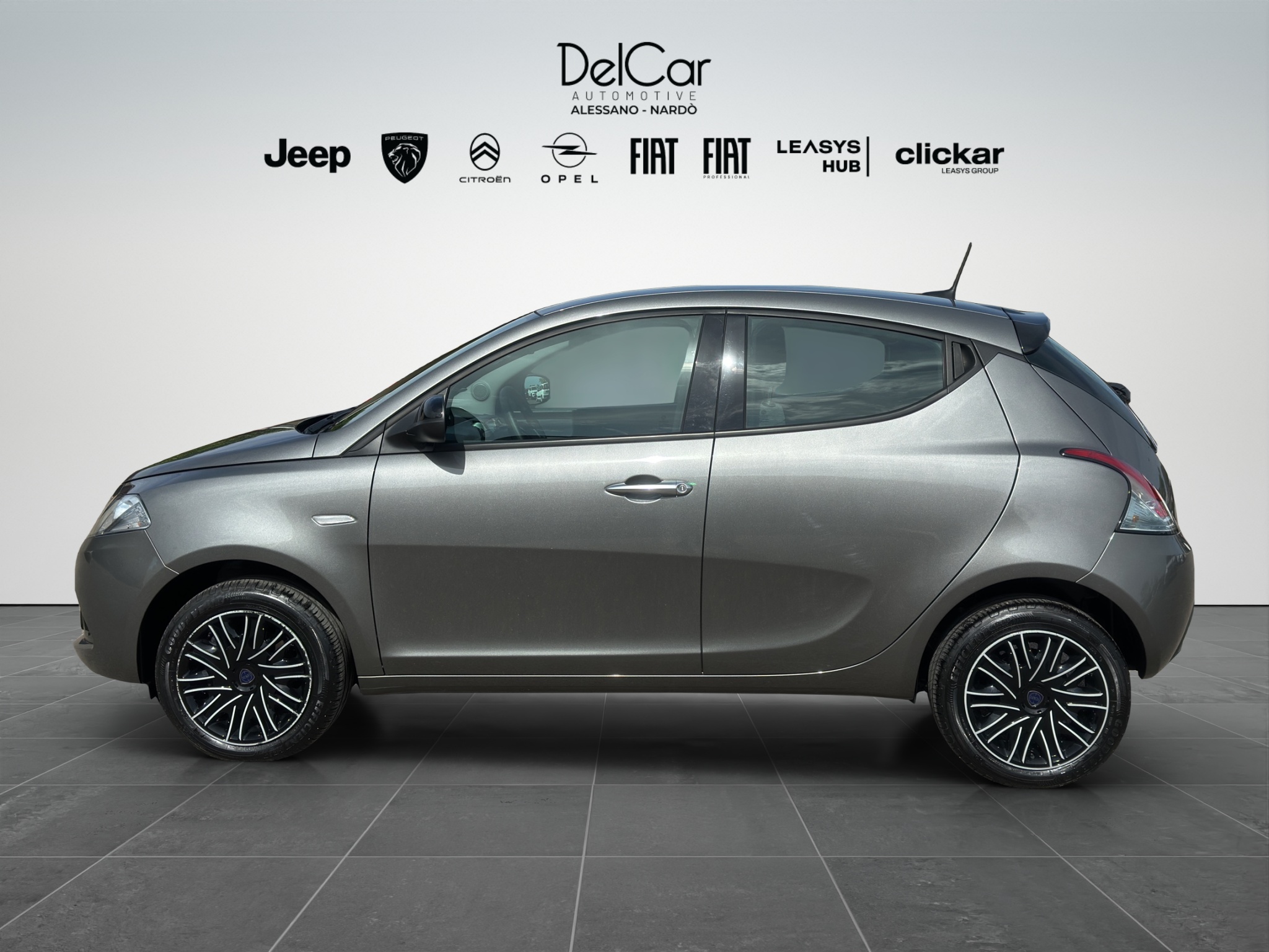 LANCIA YPSILON 1.0 70 Cv. HYBRID ORO
