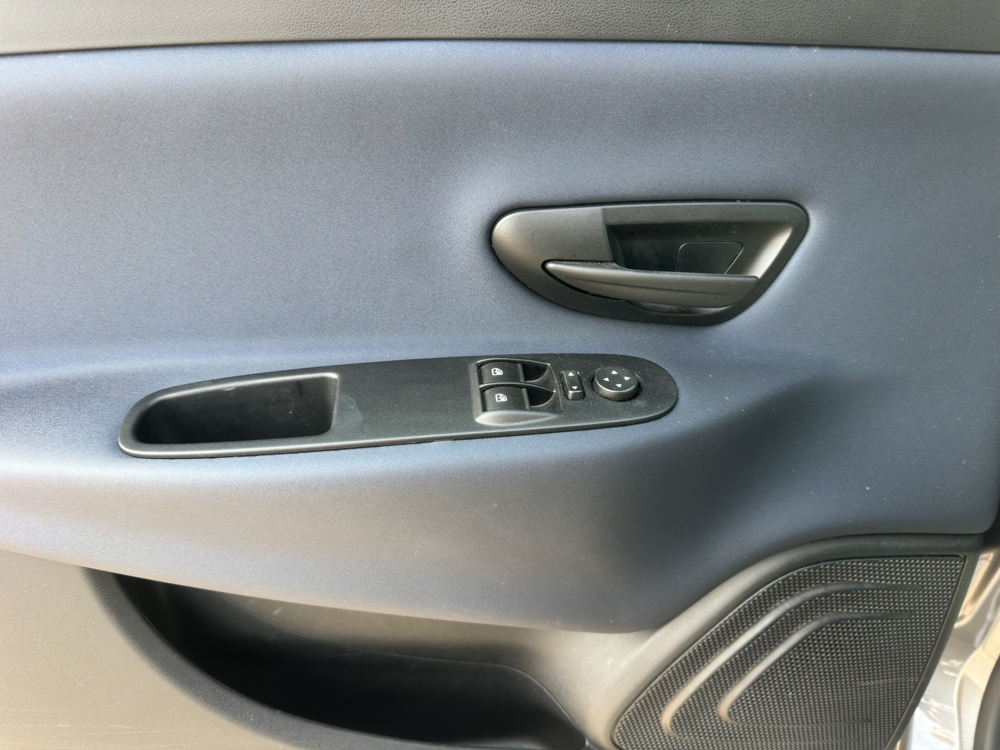 LANCIA YPSILON 1.0 70 Cv. HYBRID ORO