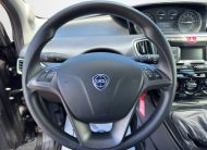 LANCIA YPSILON 1.0 70 CV HYBRID ORO