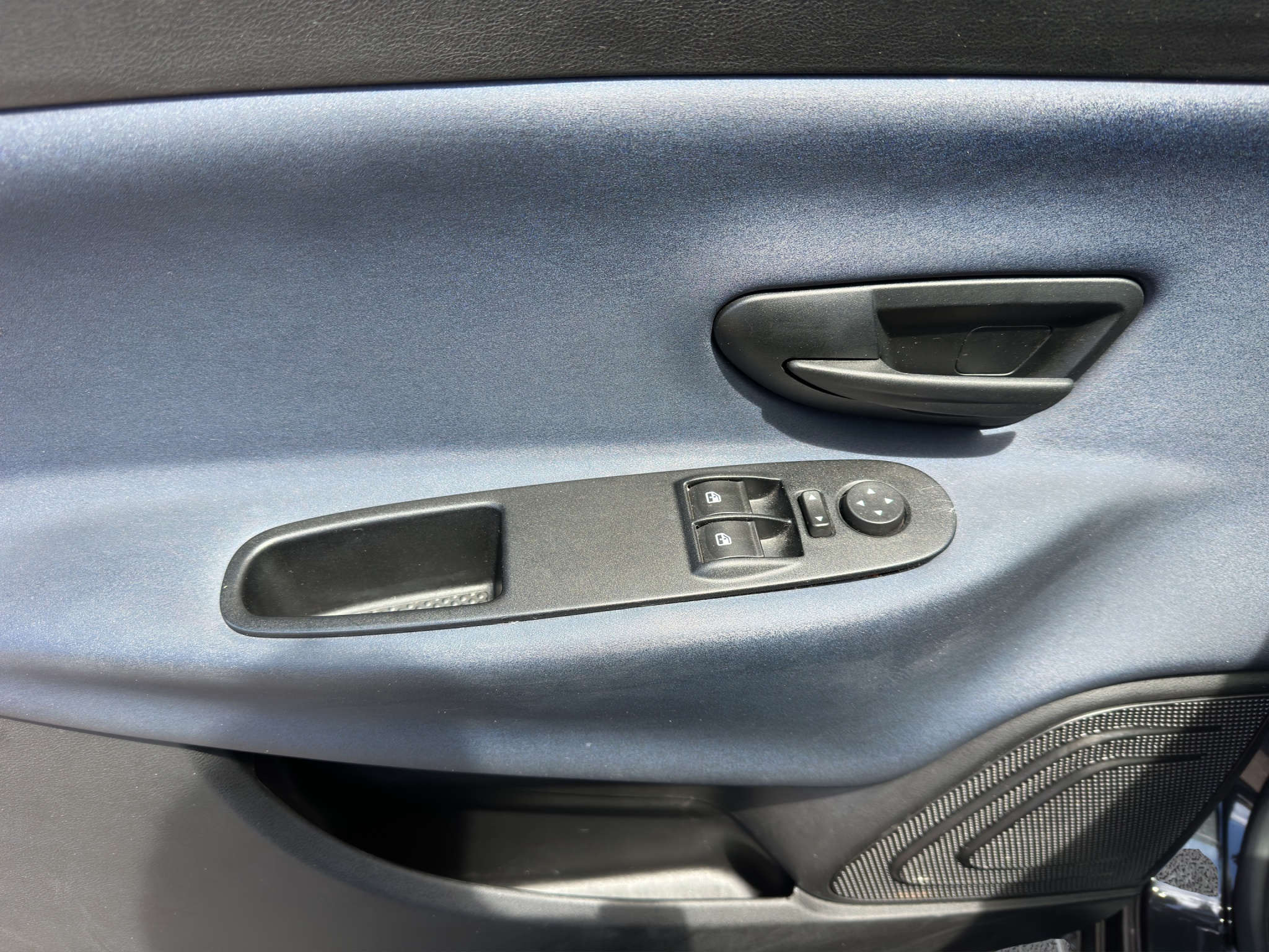 LANCIA YPSILON 1.0 70 CV HYBRID ORO
