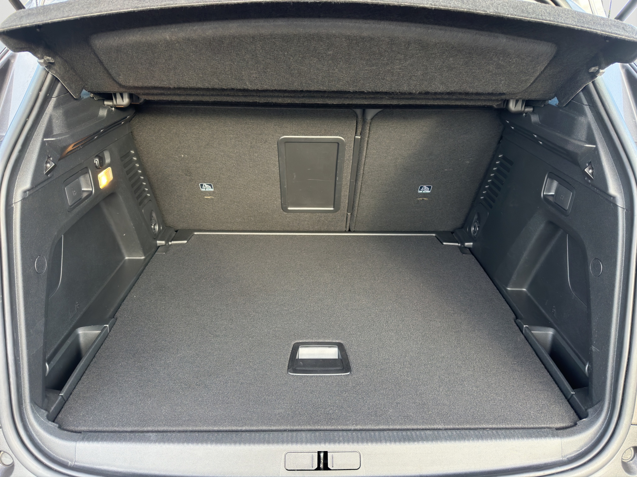 PEUGEOT 3008 BLUEHDI 1.5 130 CV EAT8 ALLURE