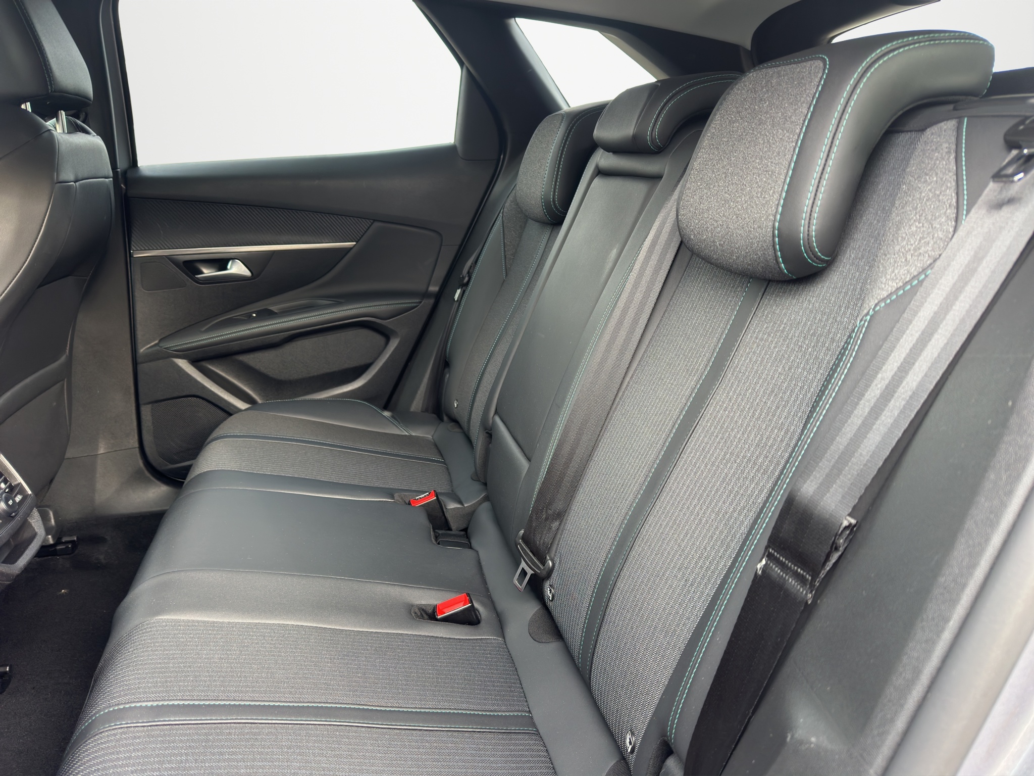 PEUGEOT 3008 BLUEHDI 1.5 130 CV EAT8 ALLURE