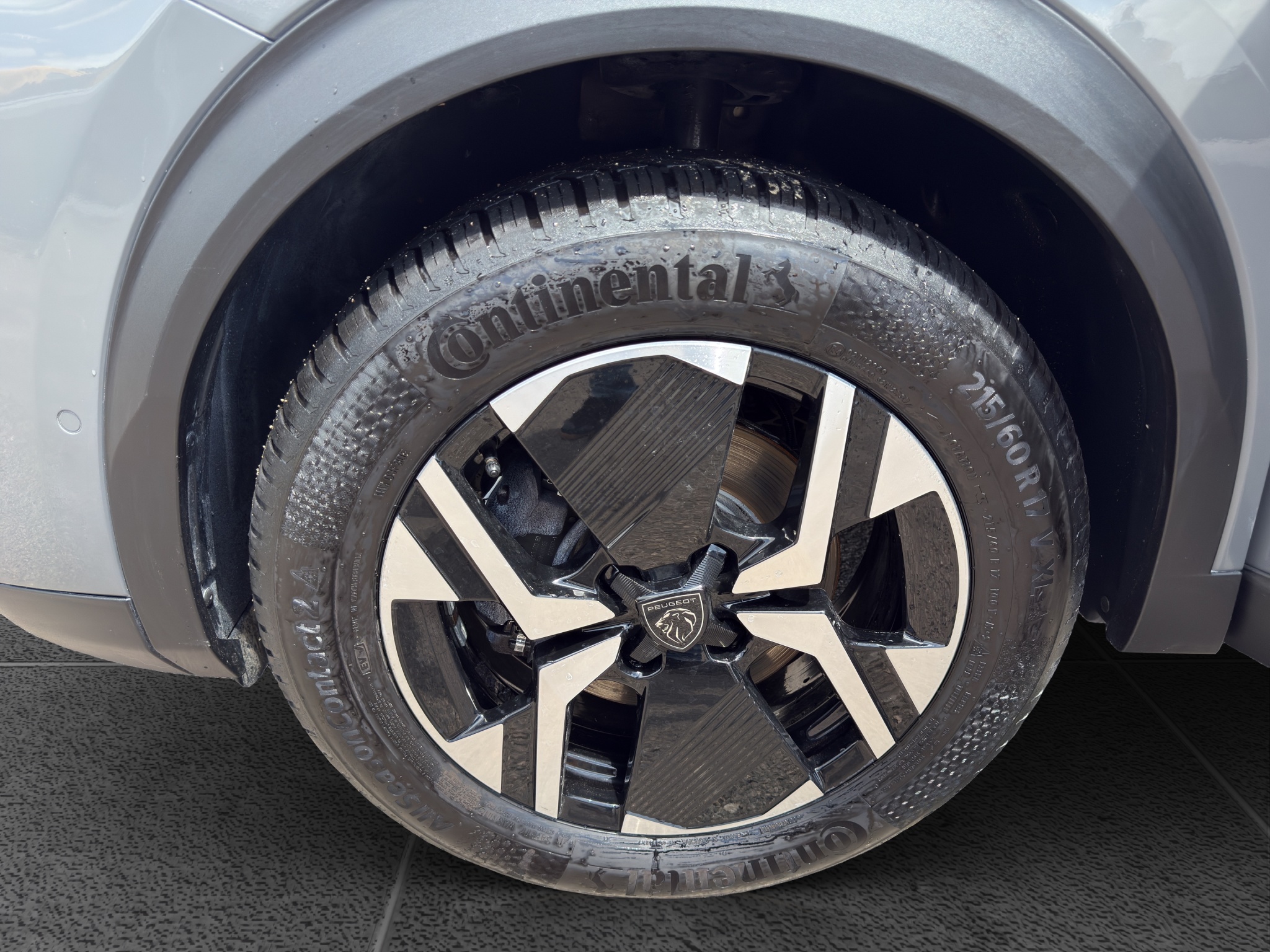 PEUGEOT NEW 2008 BLUEHDI 1.5 130 CV EAT8 ALLURE