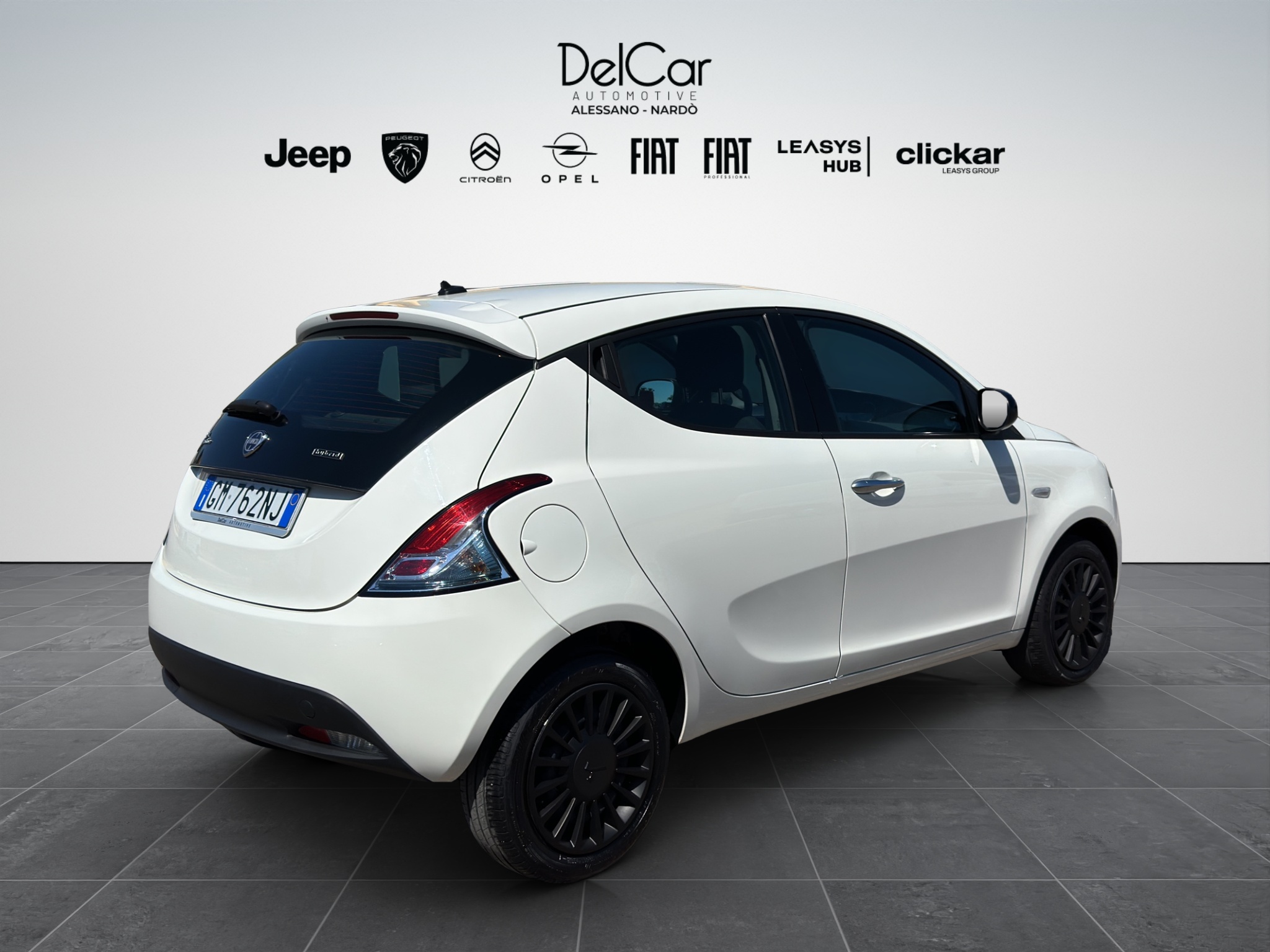 LANCIA YPSILON 1.0 70 CV HYBRID SILVER