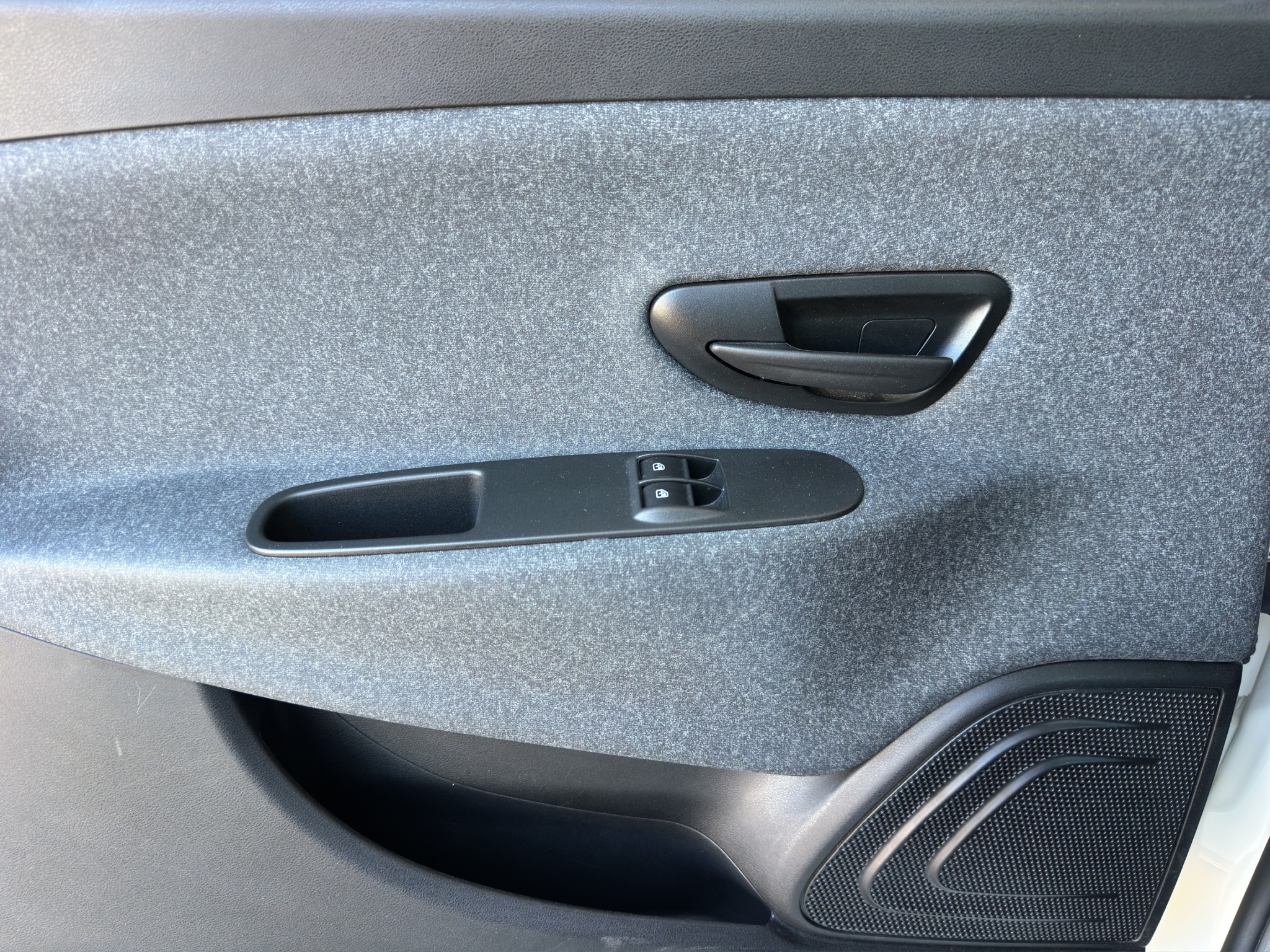 LANCIA YPSILON 1.0 70 CV HYBRID SILVER